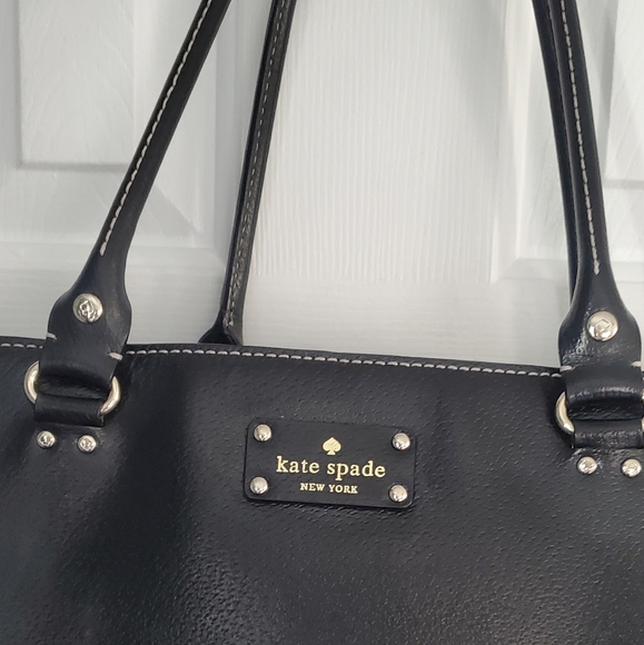 Kate Spade Cow Leather Black Bag. - Picture 3 of 15